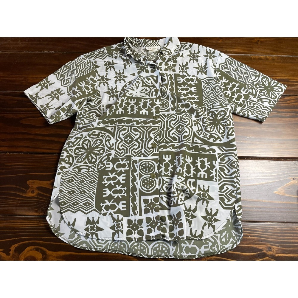 D.K. Gold Shirt, Women's Size 10, Green White, Floral, Hawaiian, Button Up